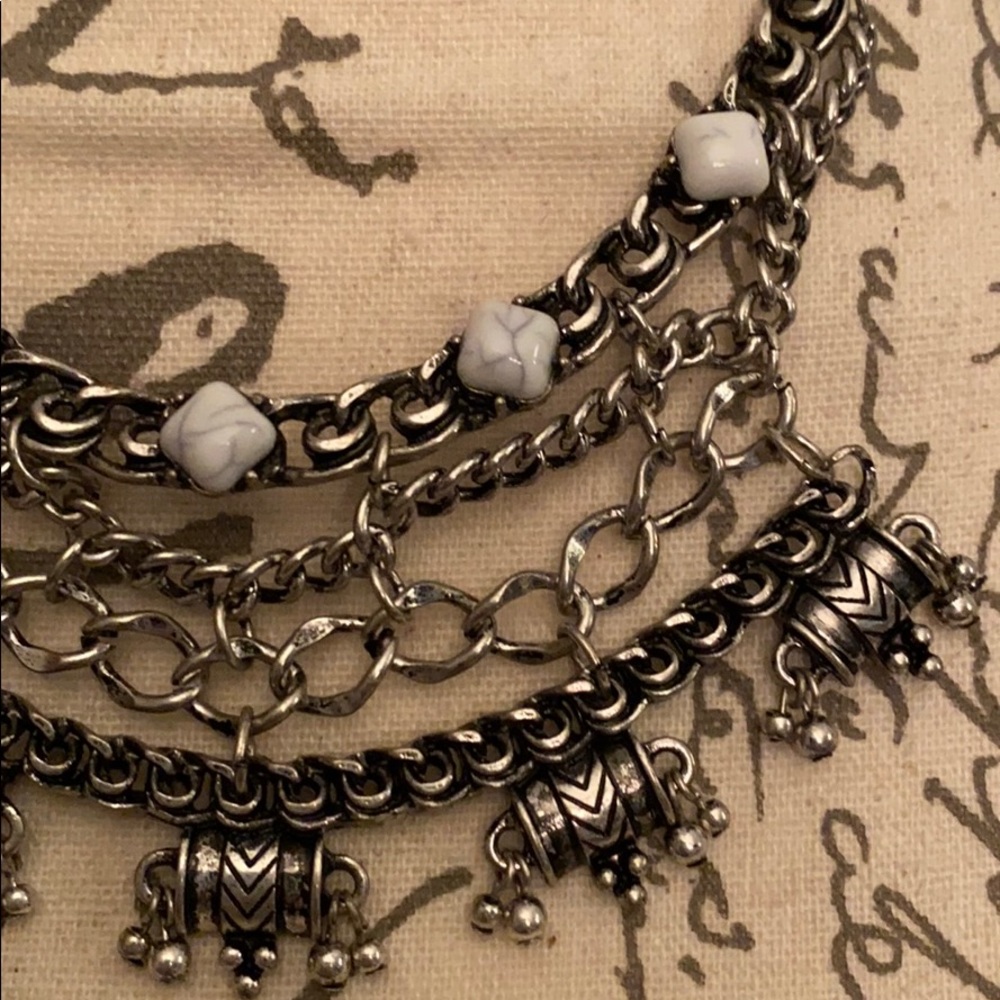 NWOT SUGARFIX Stone and Chain Chunky Necklace - Picture 3 of 5